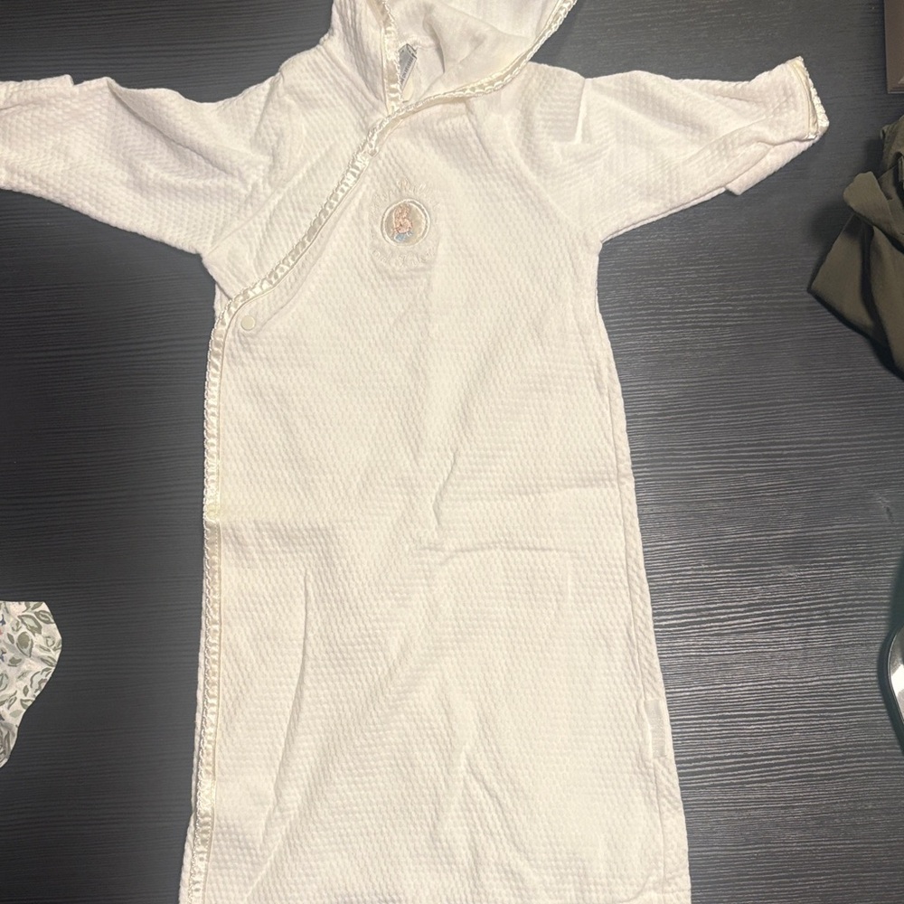 Peter Rabbit and Friends Infant Gown Layette